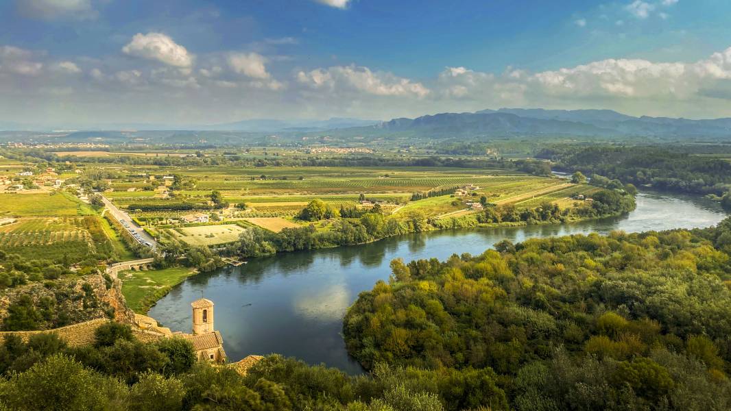 El Baix Ebre: un territorio de contrastes entre el Delta y Els Ports
